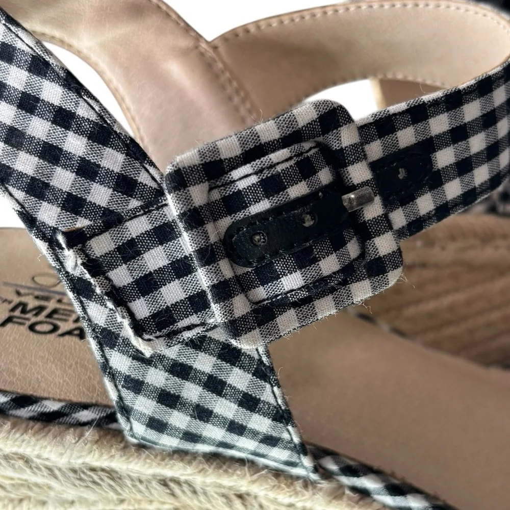 LIFESTRIDE - TANGO - SZ 10 CRISP BLACK & WHITE CHECK ESPADRILLE WEDGE SANDAL‎ S5
